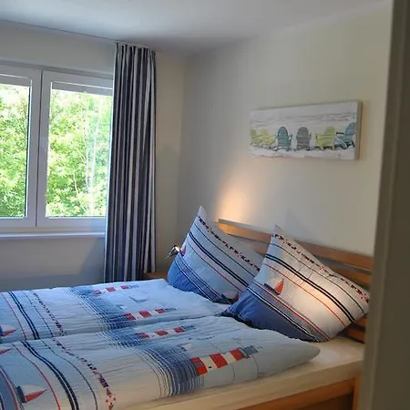 Ferienwohnung Blaubärstrand Juliusruh Zimmer foto